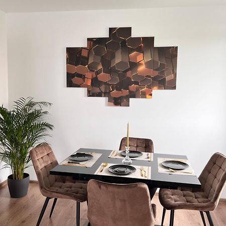 Sun Apartments Отопени Экстерьер фото