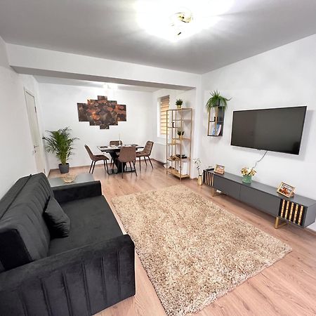 Sun Apartments Отопени Экстерьер фото